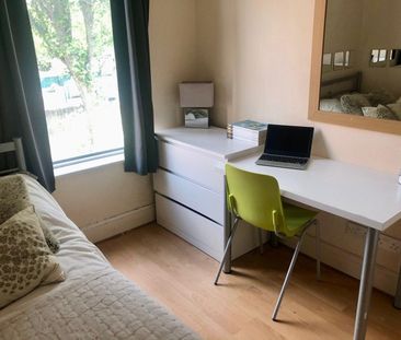 6 Bed Terraced House, Pomona Street, S11 - Photo 6