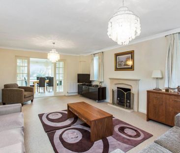 4 bedroom detached house to rent - Photo 2