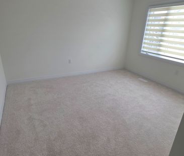 For Lease - 2 Greig St Street Unit# Upper, Brantford, Ontario - Photo 4