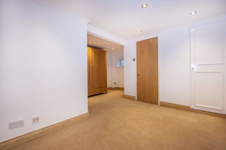 5 bedroom town house to rent - Photo 2