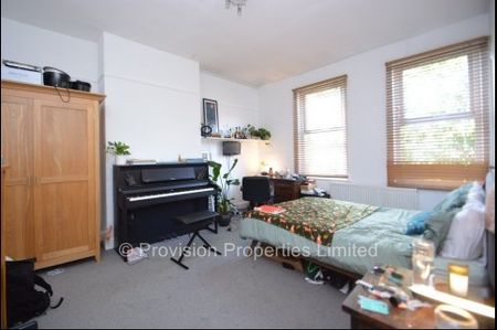 6 Bedroom House 3 Bath near Uni - Photo 3