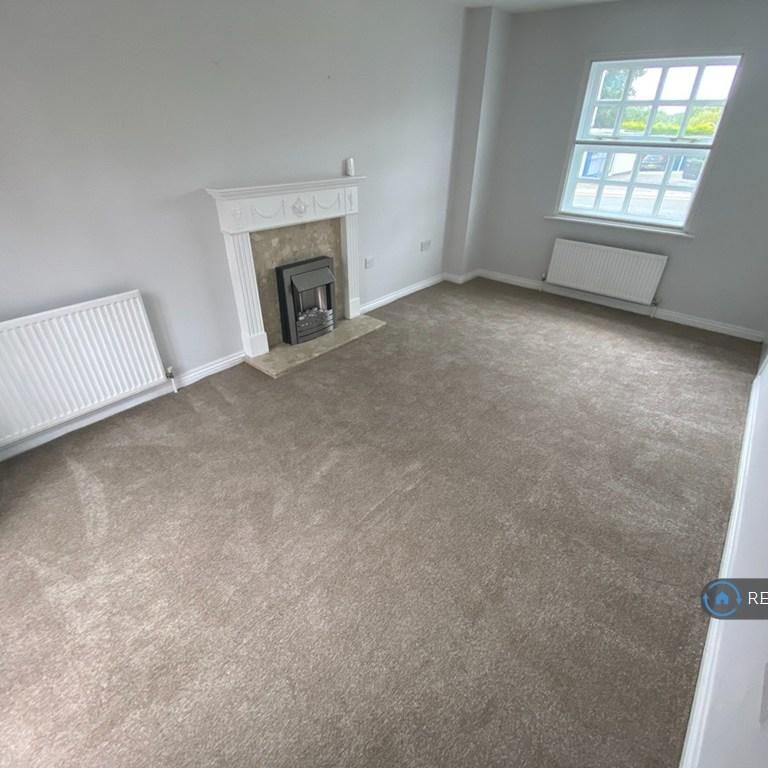 2 bedroom semi-detached house to rent - Photo 1
