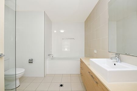 16/1 Juniper Drive, Breakfast Point NSW 2137 - Apartment For Rent | Domain - Photo 4