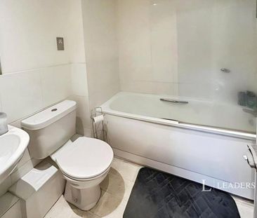 1 bedroom flat to rent - Photo 6