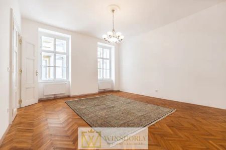 Pronájem reprezentativního bytu 2+1 s pavlačí a historickým šarmem, Praha 1 – Nové Město - Fotografie 2