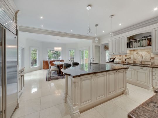 For Lease - 11 York Road, Toronto, Ontario - Photo 1