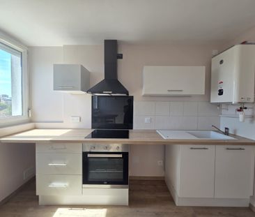 Location Appartement 2 pièces 46m² ST ANDRE LES VERGERS 10120 - Photo 3