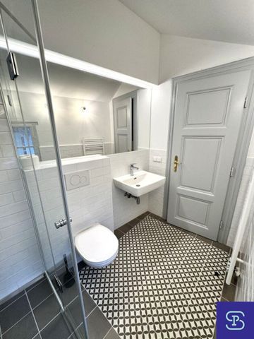 Erstbezug provisionsfrei: Toprenovierter 76m² Altbau mit Einbauküche im Renaissance-Juwel! - Photo 5