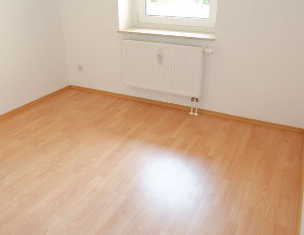Küche mit Zugang zum Balkon - Laminat - Wanne - frei ab 1.4.25 - Photo 1