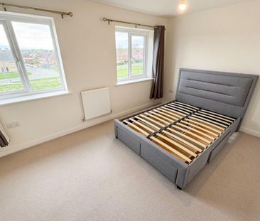 3 bedroom House To Let - Photo 4