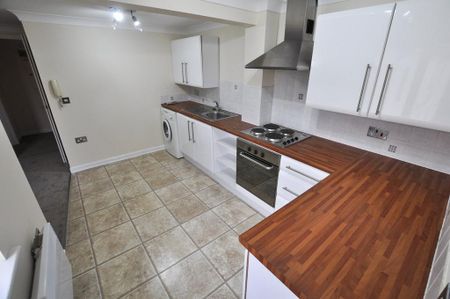 1 bedroom flat to rent - Photo 4