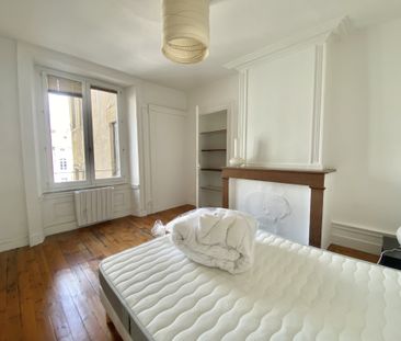 A LOUER T2 MEUBLE DE 56M² - Photo 5