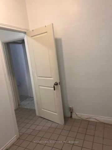 2036 WESTON Road W #B - Photo 5