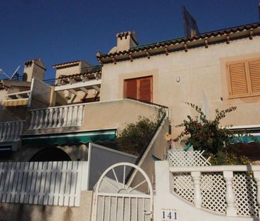 Alquiler de chalet adosado en Calle Lisboa - Photo 3