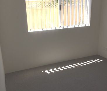 Modern Ground Floor Apartment in Prime Rockingham Location - Photo 1