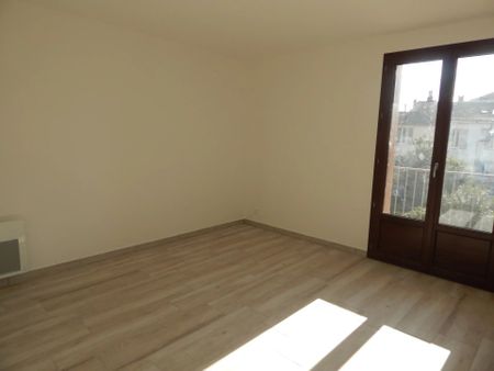 Location Appartement 3 pièces 59 m2 à Salernes - Photo 2