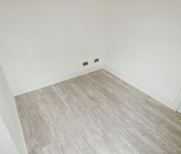 1 bedroom room to rent Church Street, Creswell - Photo 2