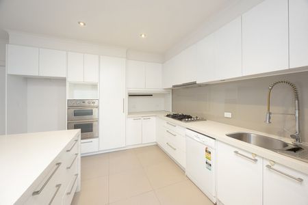 902 Lygon Street, Carlton North VIC 3054 - Photo 4