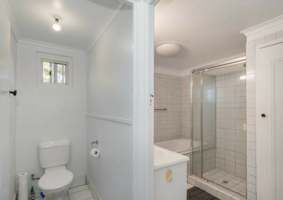 Stunning Home on The Hummock with Ocean Views - Photo 1