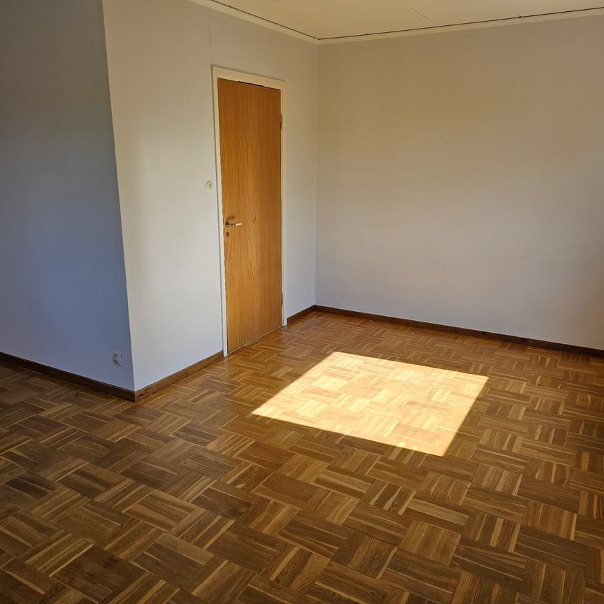 Centralvägen, Vittangi - Foto 1