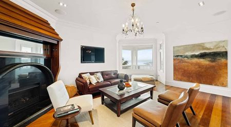 Fully furnished 250m2 executive 3 bed apartment - Photo 5