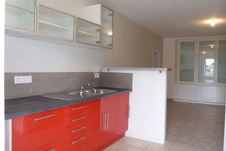 Location Appartement 3 pièces 48m² CHAILLY EN BIERE 77930 - Photo 2