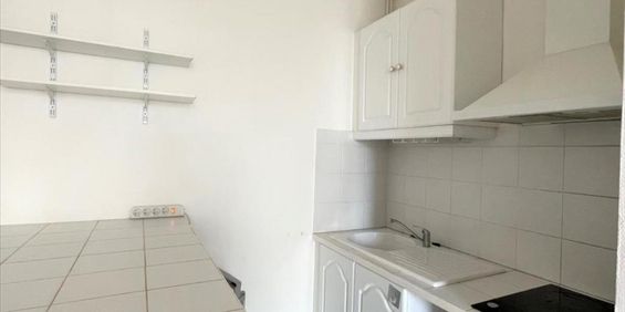 F2 - RUE DU TEMPLE 51100 REIMS - Photo 3