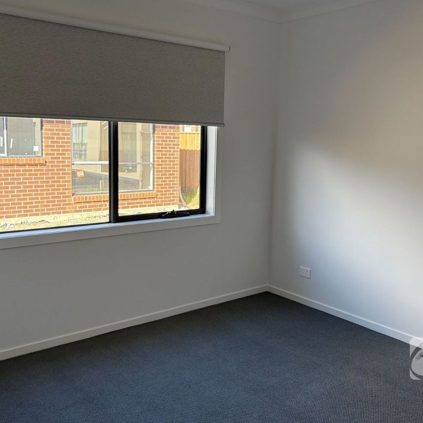 BRAND NEW FIVE BEDROOM HOME IN OFFICER - Photo 1