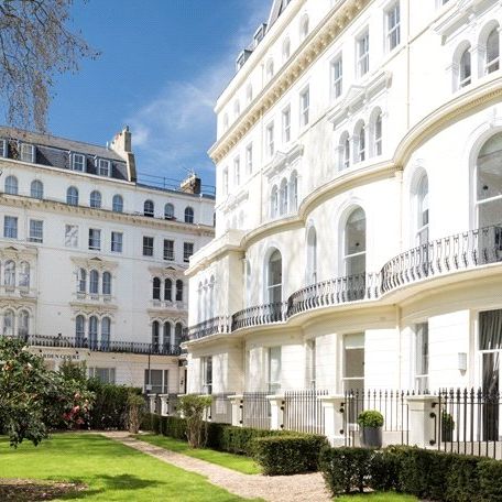 Kensington Gardens Square, London - Photo 1