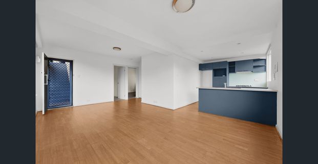 Brilliant Burnett - Photo 1