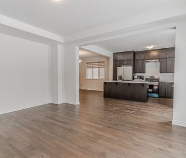 For Lease - 61 Ennerdale Street, Barrie, Ontario - Photo 2