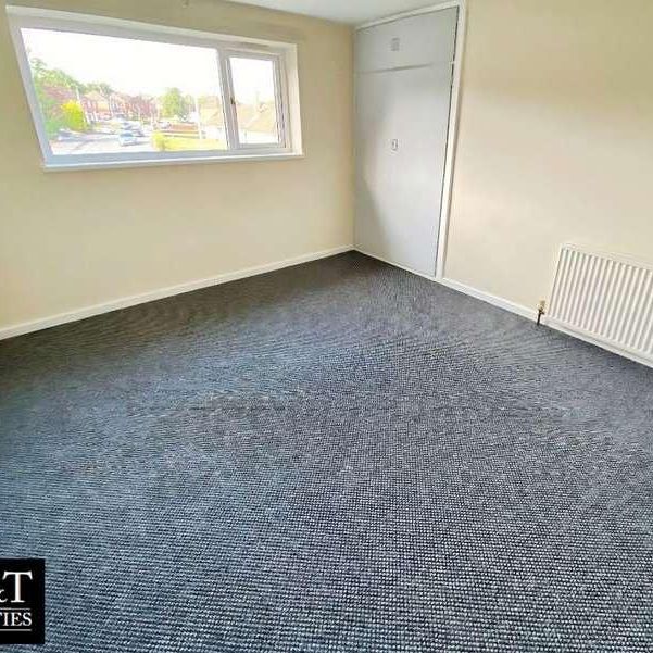 Queensway, Stourbridge, DY9 - Photo 1