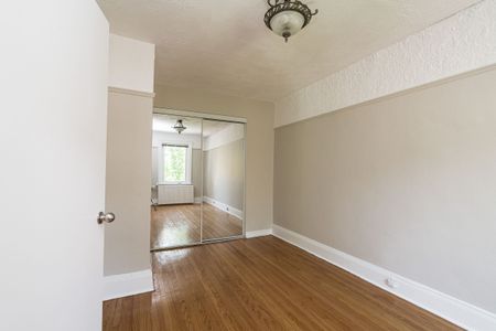 100 Vaughan Road - Photo 4