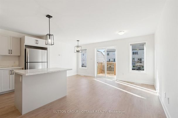 For Lease - 47 Staples Boulevard, Smiths Falls, Ontario - Photo 1