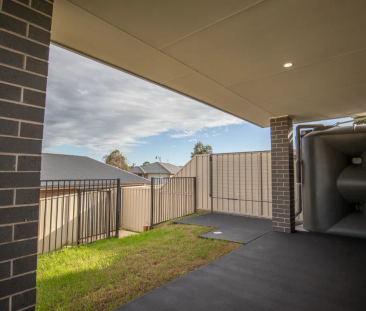 Two Bedroom Duplex - Photo 5