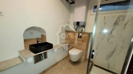 Location Appartement 1 pièce 41m² GONFARON 83590 - Photo 5