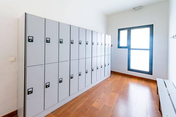 4 room luxury Apartment for rent in Benidorm, Spain - Photo 1