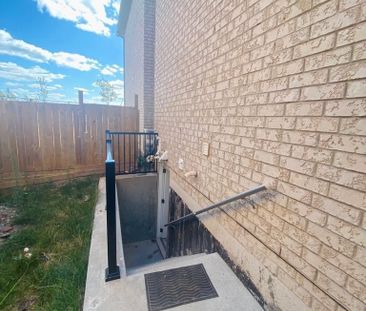 For Lease - 766 Miltonbrook Crescent Unit# Basement, Milton, Ontario - Photo 4