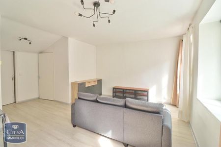 Location Appartement 2 pièces 43m² ST ETIENNE 42100 - Photo 3