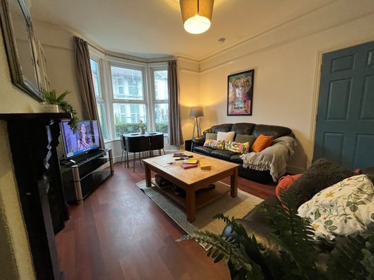 3 Bed Terraced House, Garmoyle Road, L15 - Photo 1