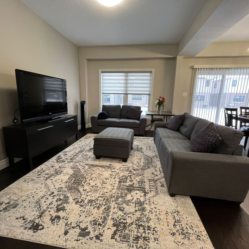 For Lease - 3879 Auckland Avenue, London South, Ontario - Photo 1