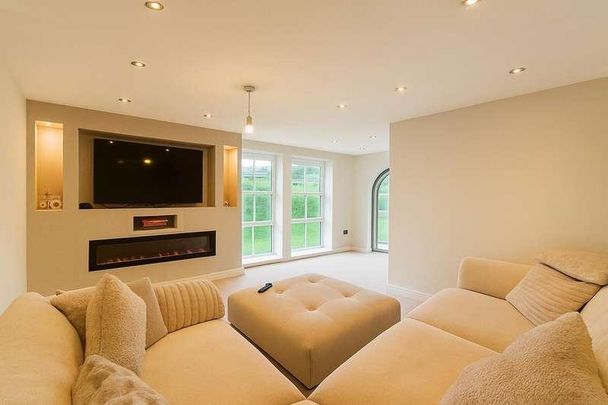 Shaw Banks, Oxenhope, Keighley - Photo 1