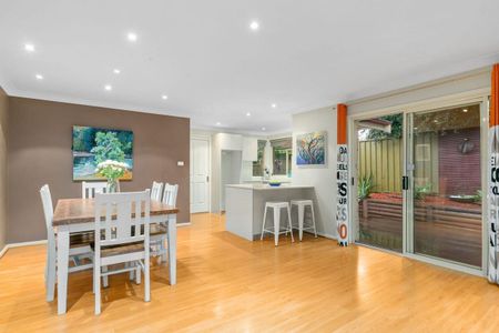 Convenient, oversized two-bedroom villa - Photo 5