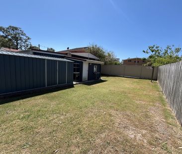 6 Falkinder Avenue, Paradise Point - Photo 5