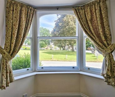 2 bedroom semi-detached house to rent - Photo 5