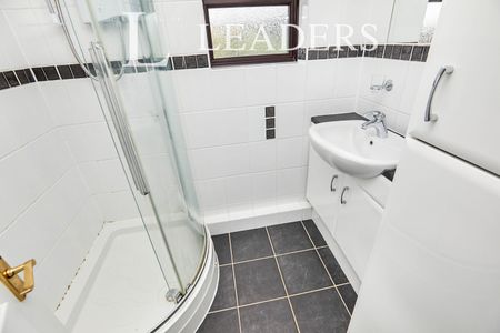 3 bedroom semi-detached to rent Hillside Rise, DE56 - Photo 5