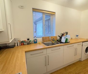2 bedroom flat to rent - Photo 6