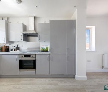 3 bedroom end of terrace house to rent - Photo 1