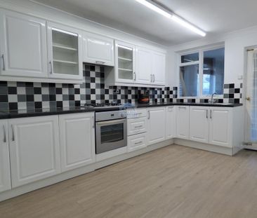 3 bedroom terraced house to rent - Photo 3