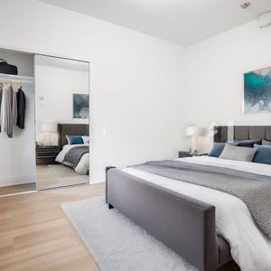 1 Bedroom - 2100 Rue Saint-Marc, Montréal - Photo 3